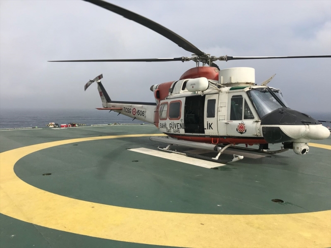 Yaralı İspanyol işçiler, gemiden helikopterle tahliye edildi